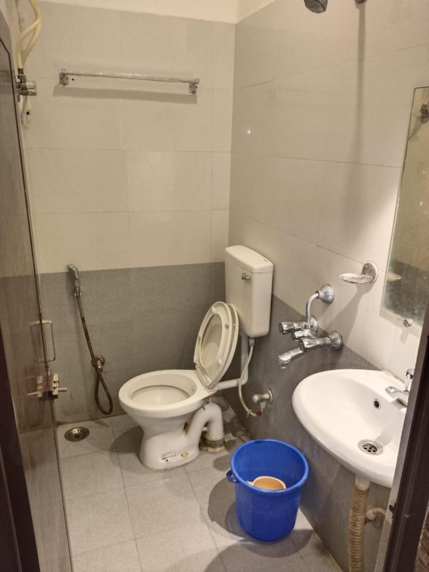Hotel Greenland Luxury Puri Bagian luar foto
