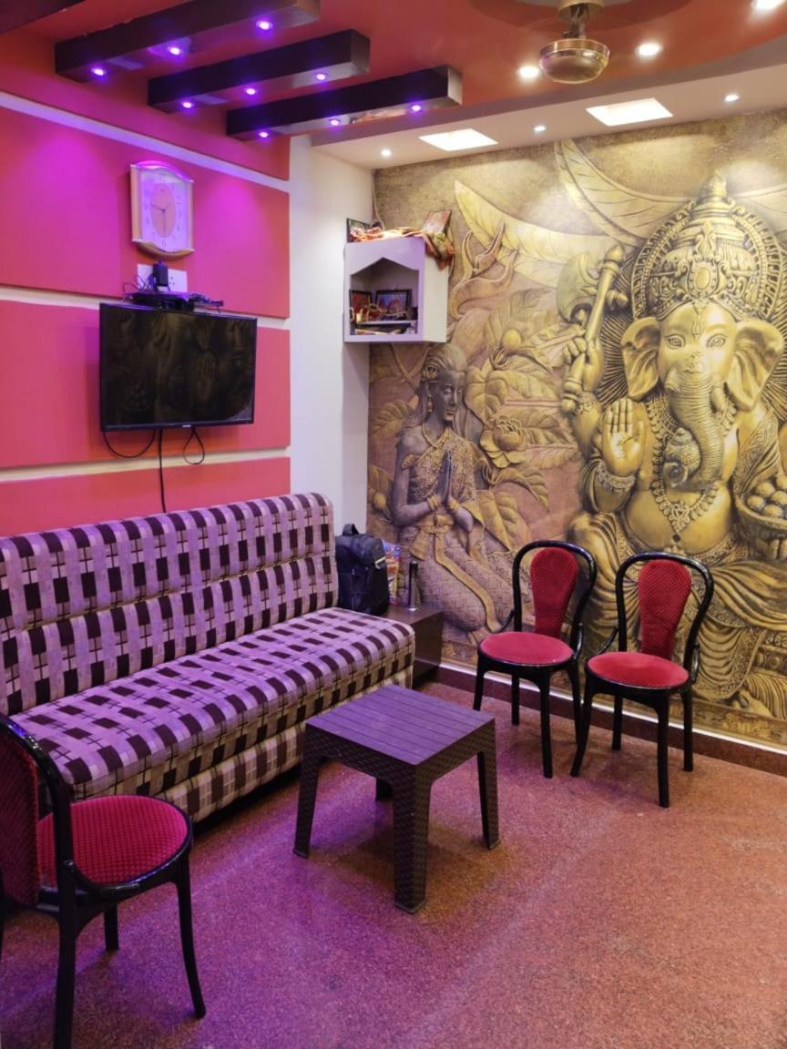 Hotel Greenland Luxury Puri Bagian luar foto